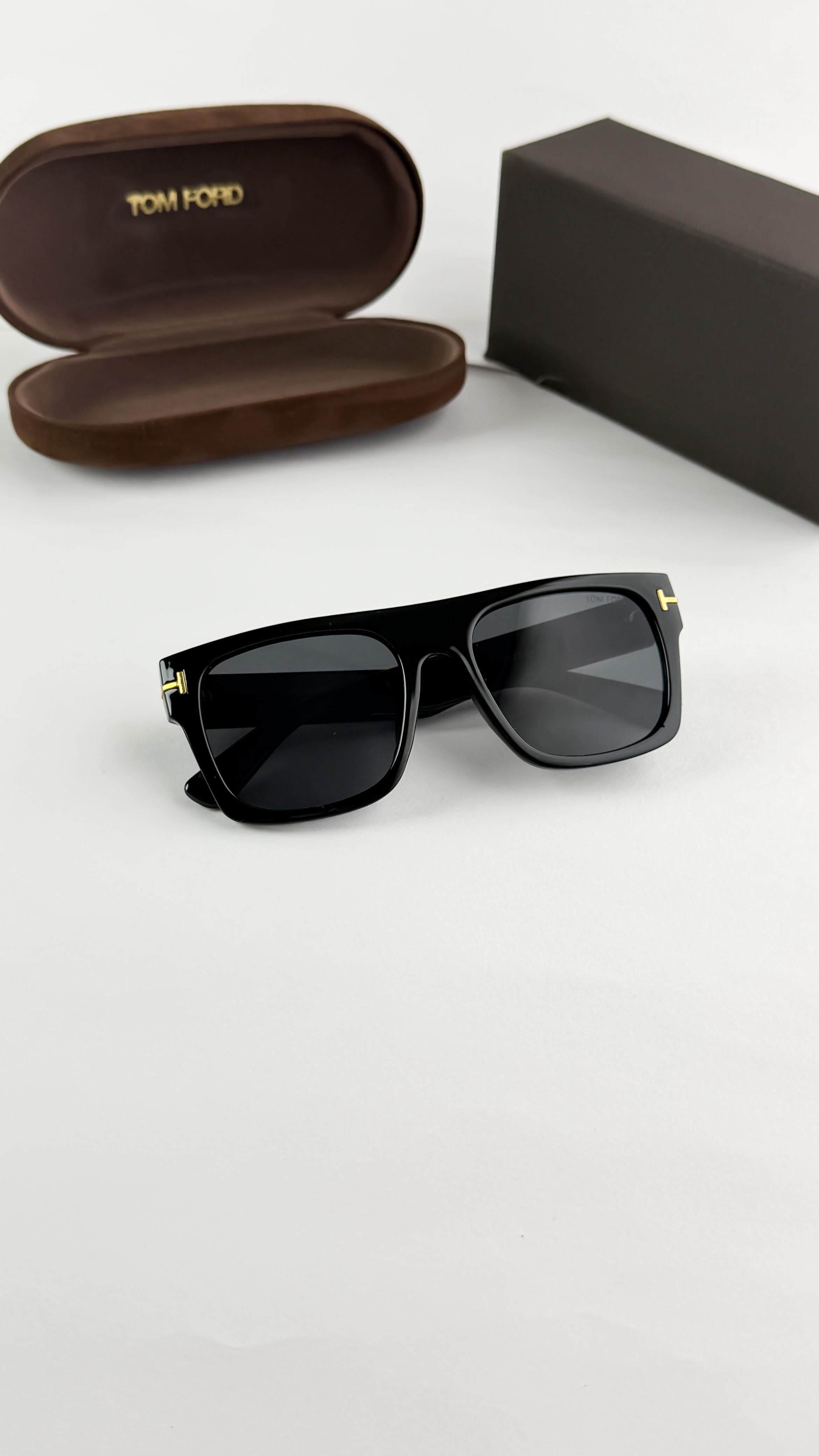 TOMF_ORD JET BLACK 1922