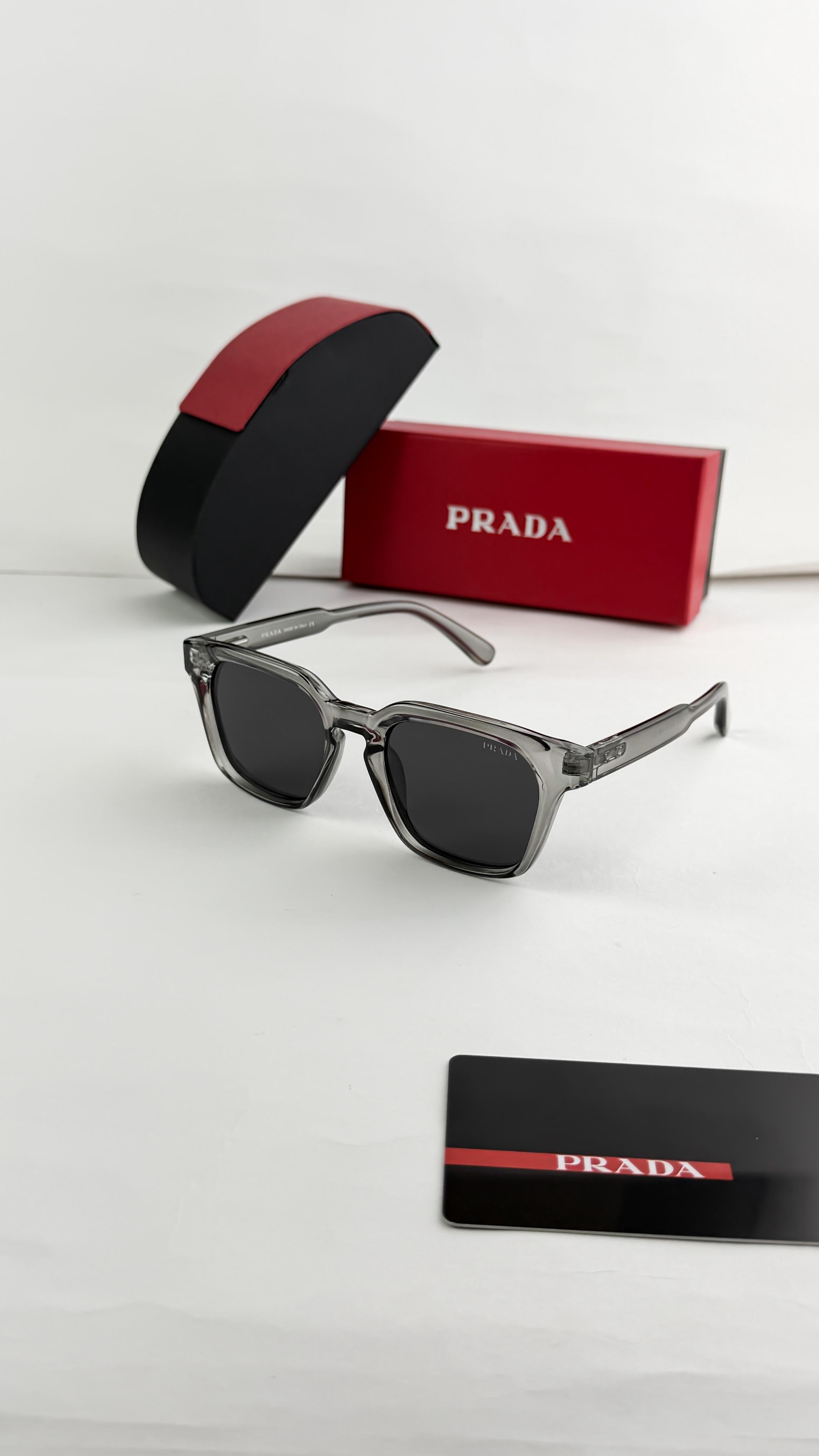 Pra_da gray blk wafrer