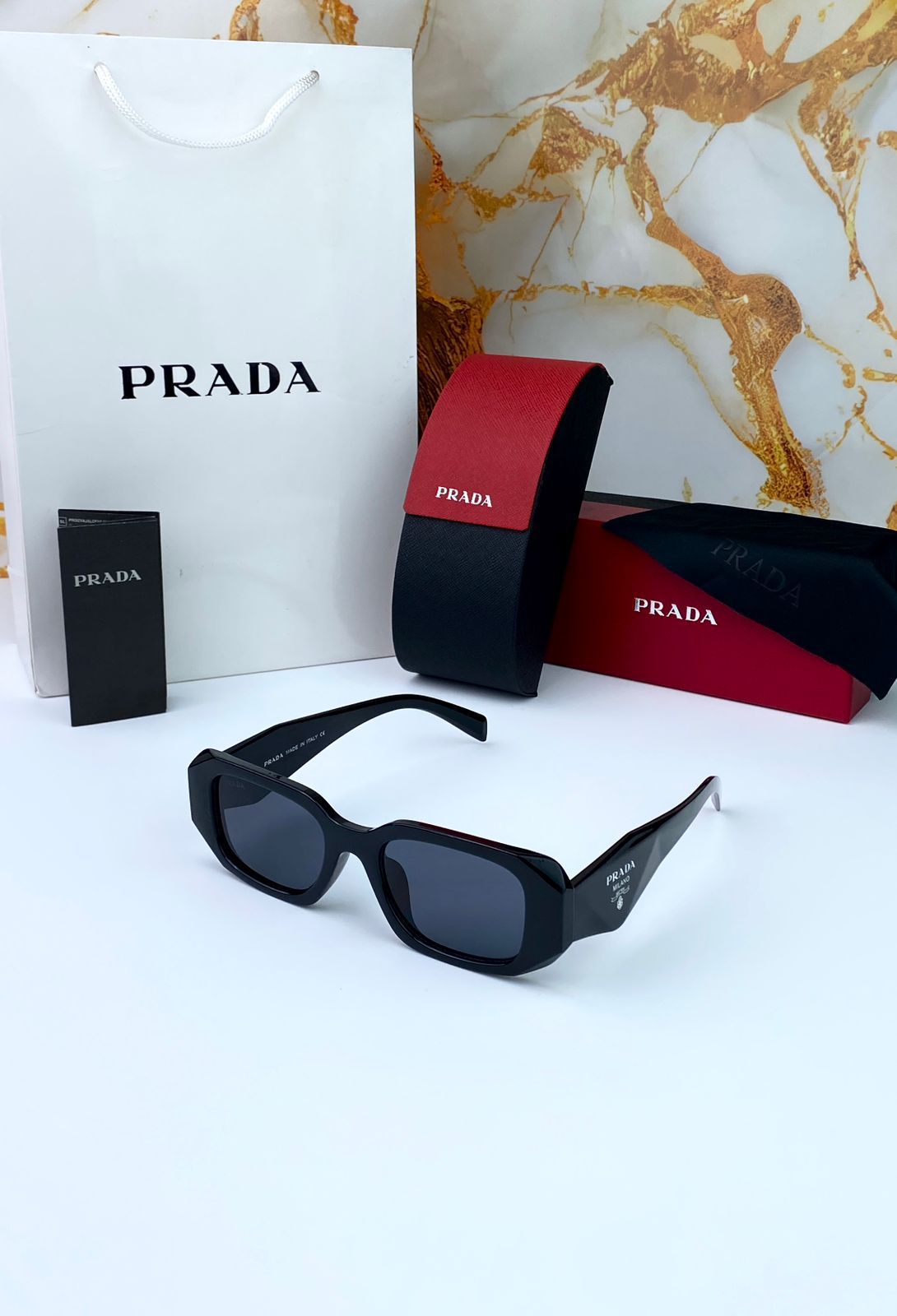 Pra_da sunglass