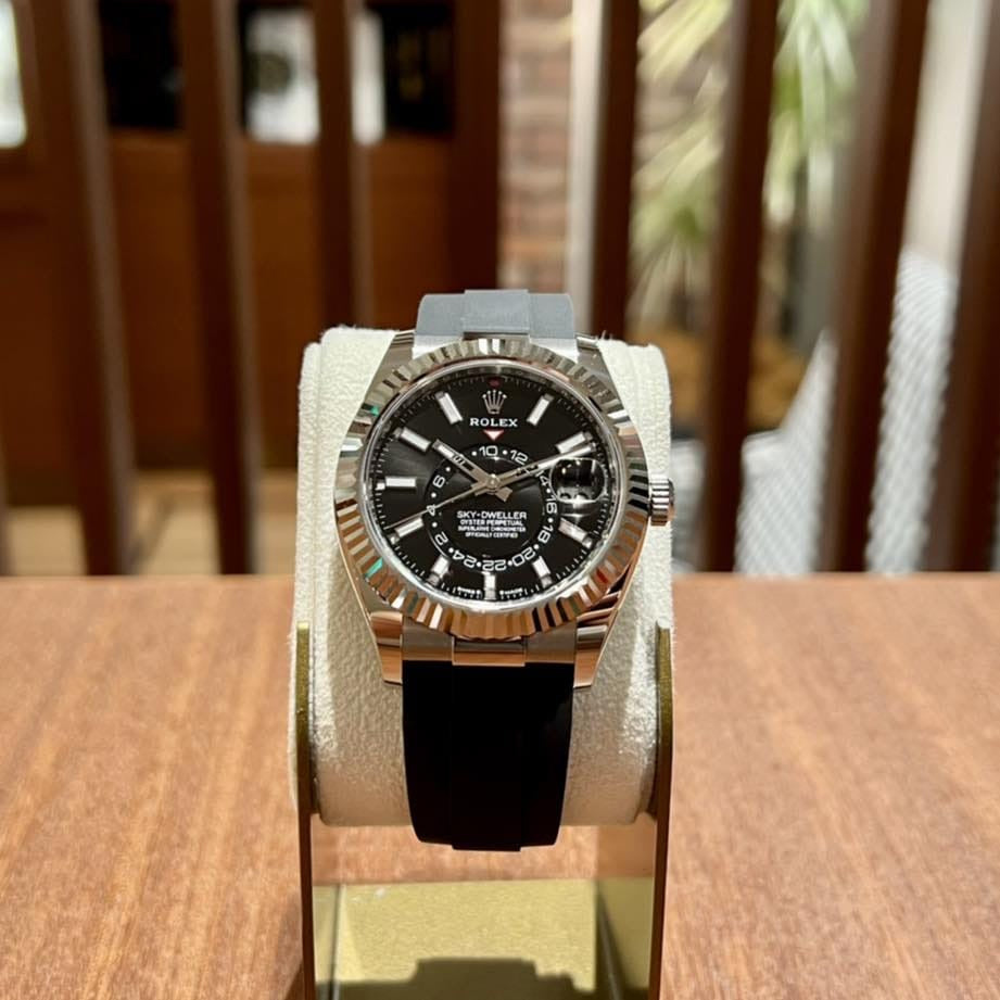 Rol_ex Oyster perpetual Sky Dweller "Automatic"