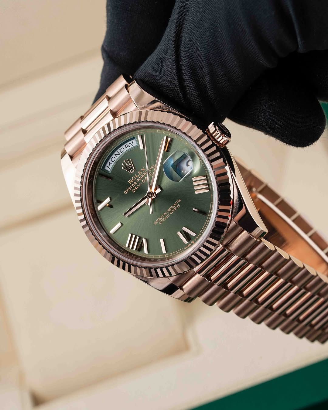 ROLE_x DAY DATE GREEN DIAL