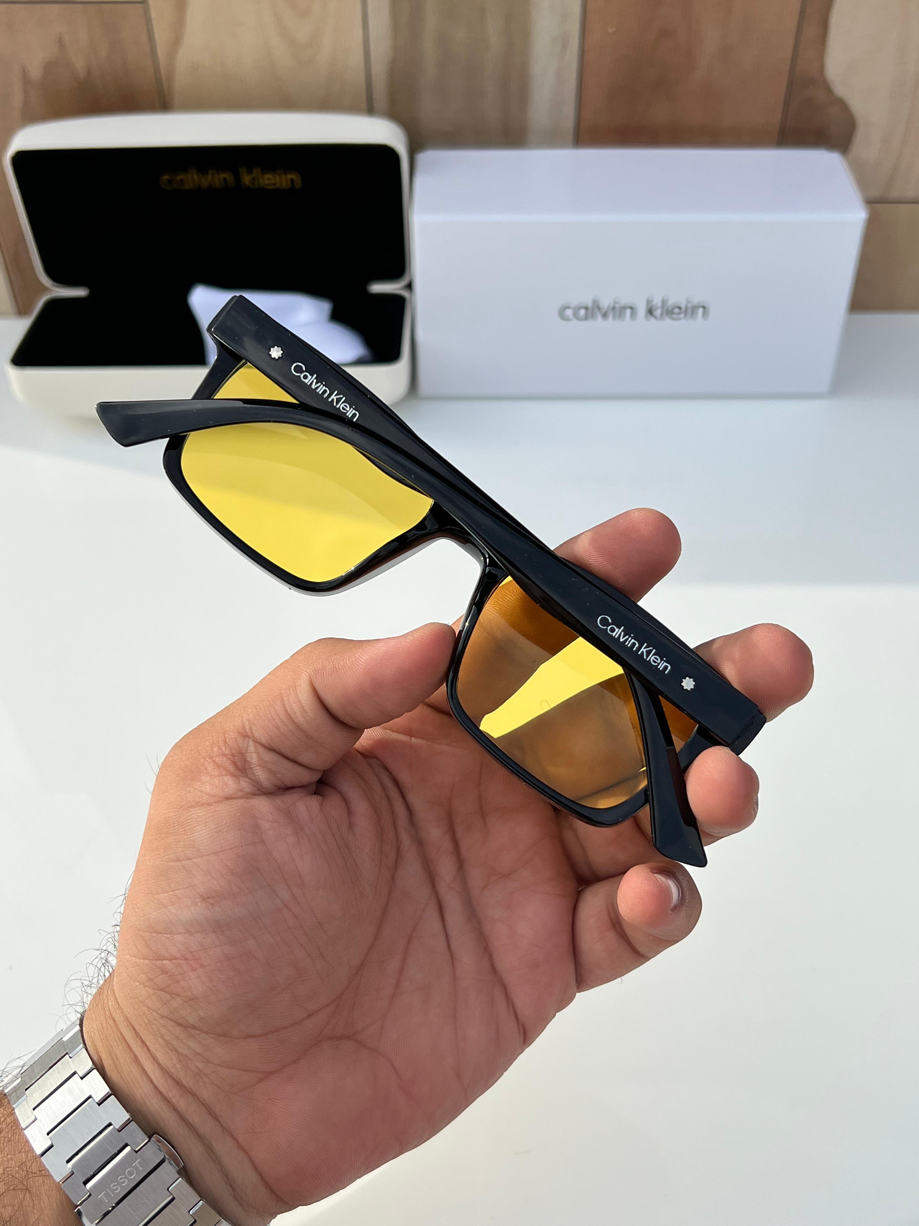 Cal Y10 yellow A