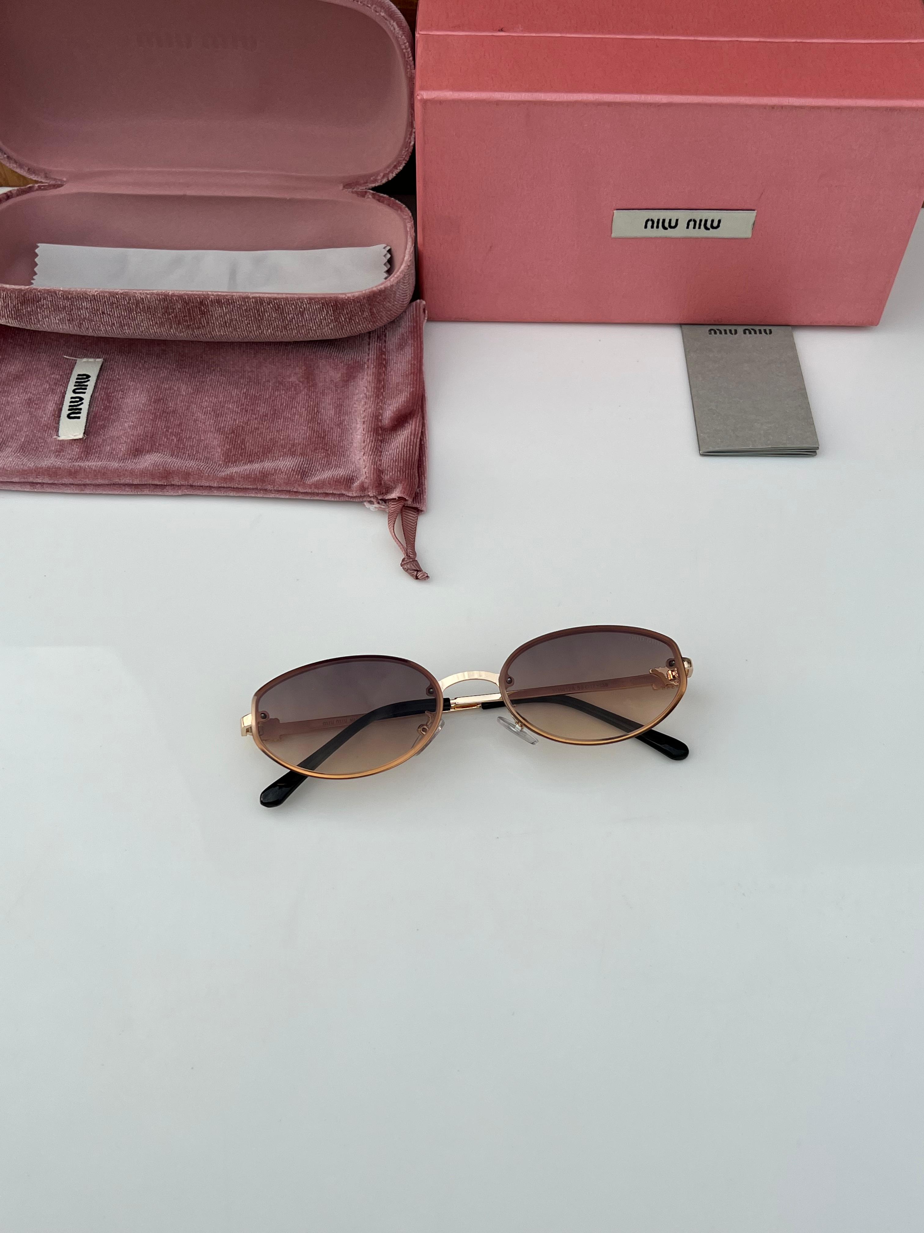 Mi  4128 gold brown