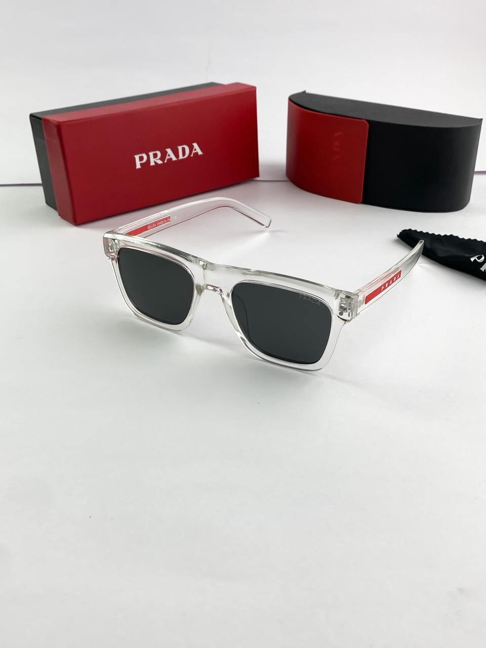 PR  WATER BLACK 3835