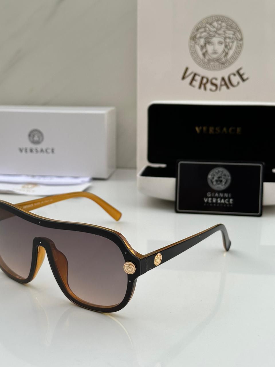 VERS__ACE Sunglasess