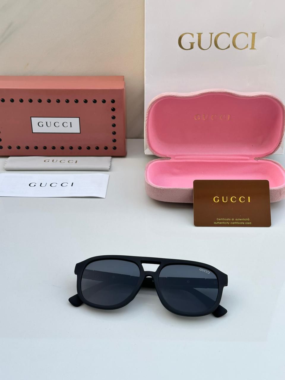 GUC__CI  SUNGLAS