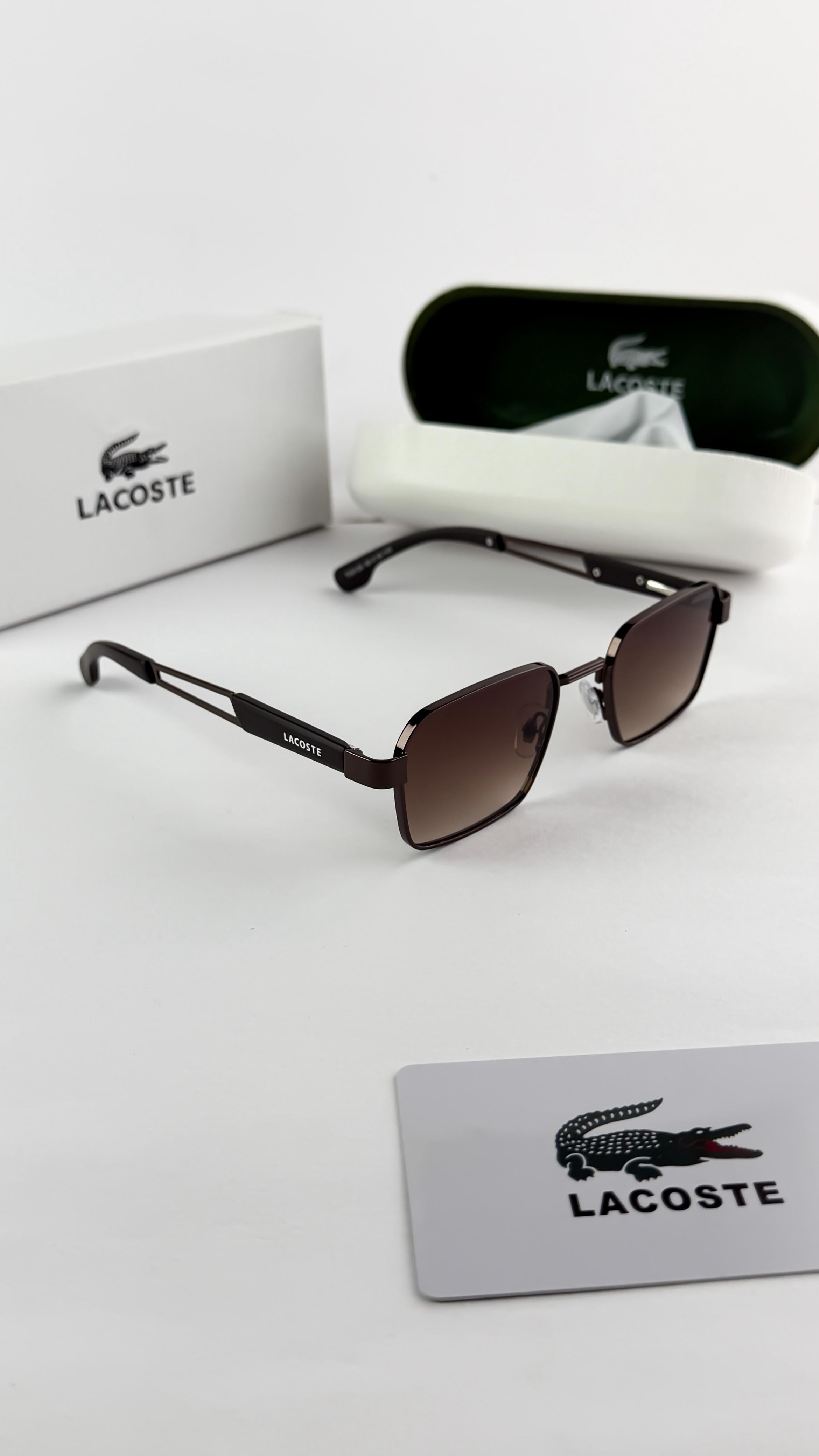 LAC_STE BROWN 0912