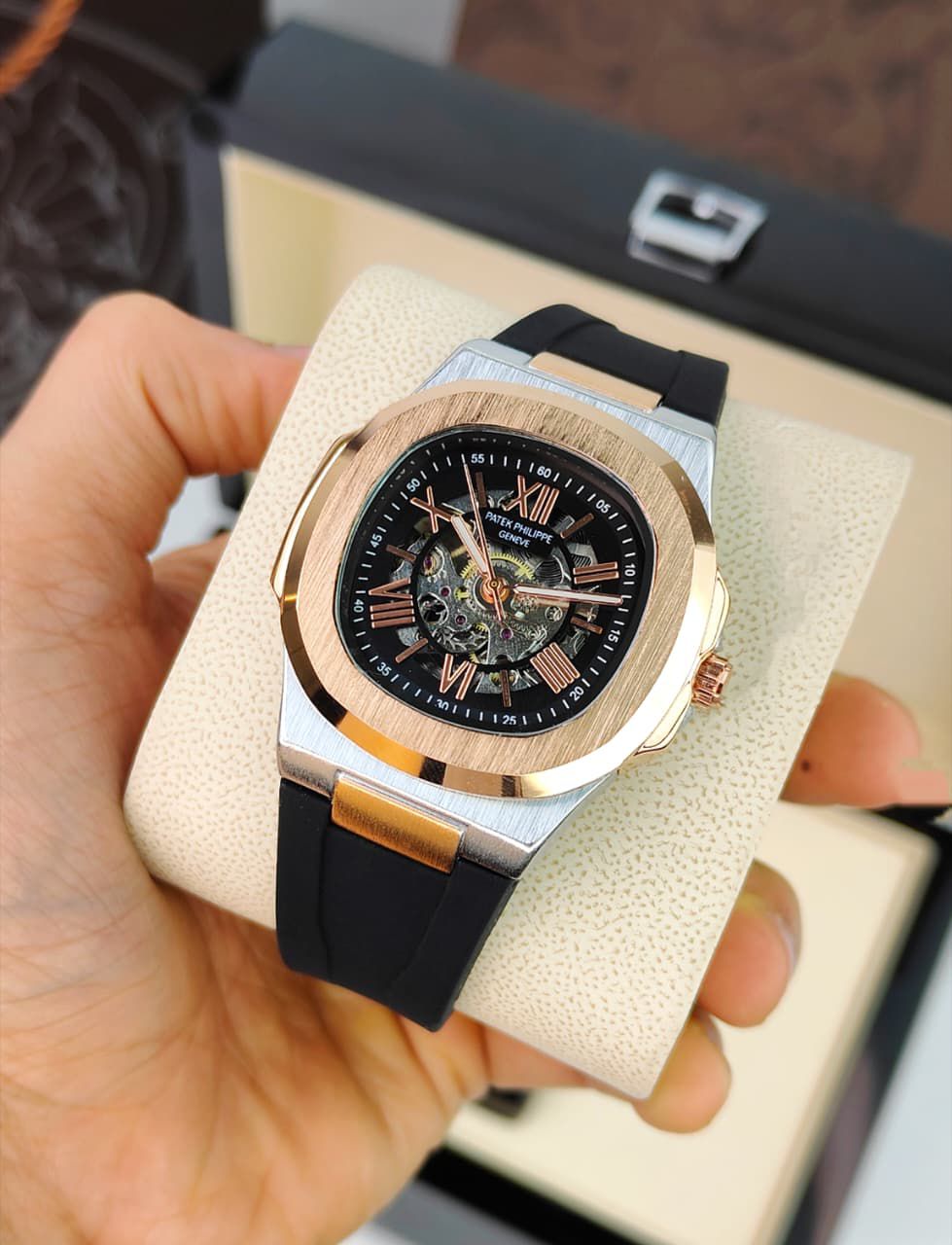 ATEK PHILI__PPE NAUTILUS WATCH
