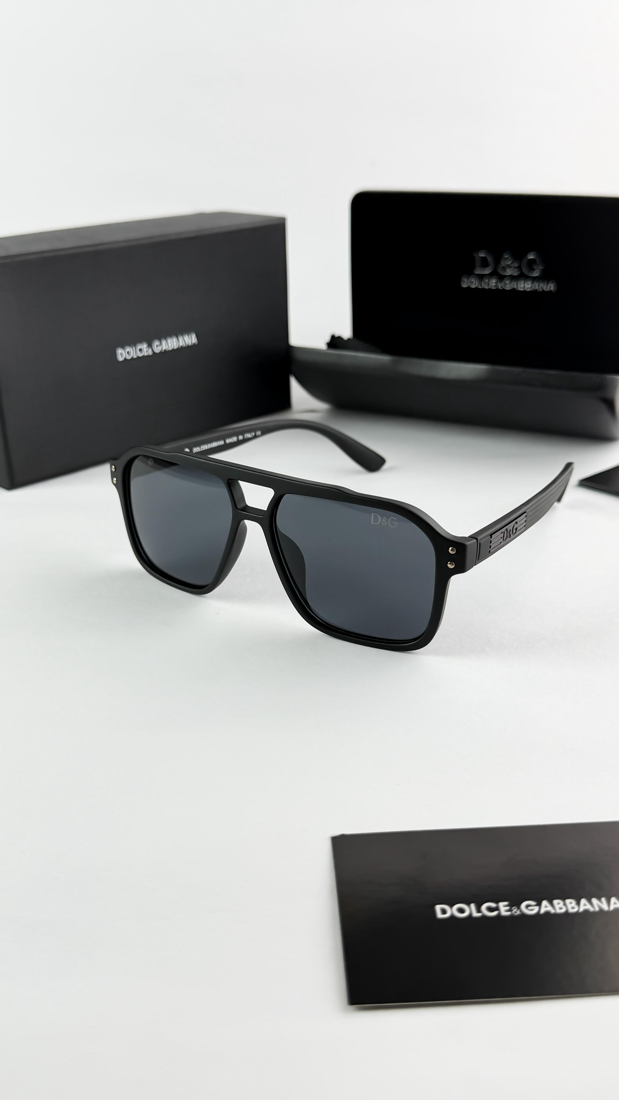 DOL__CE SUNGLASS