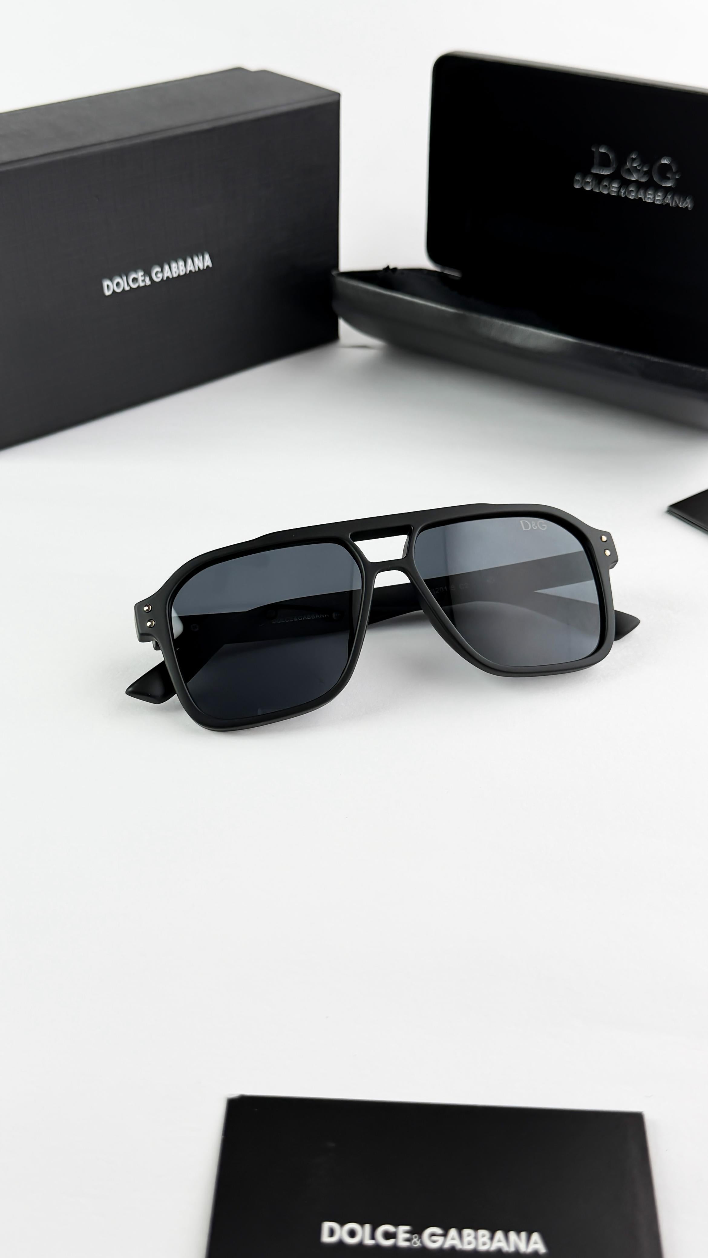 DOL__CE SUNGLASS