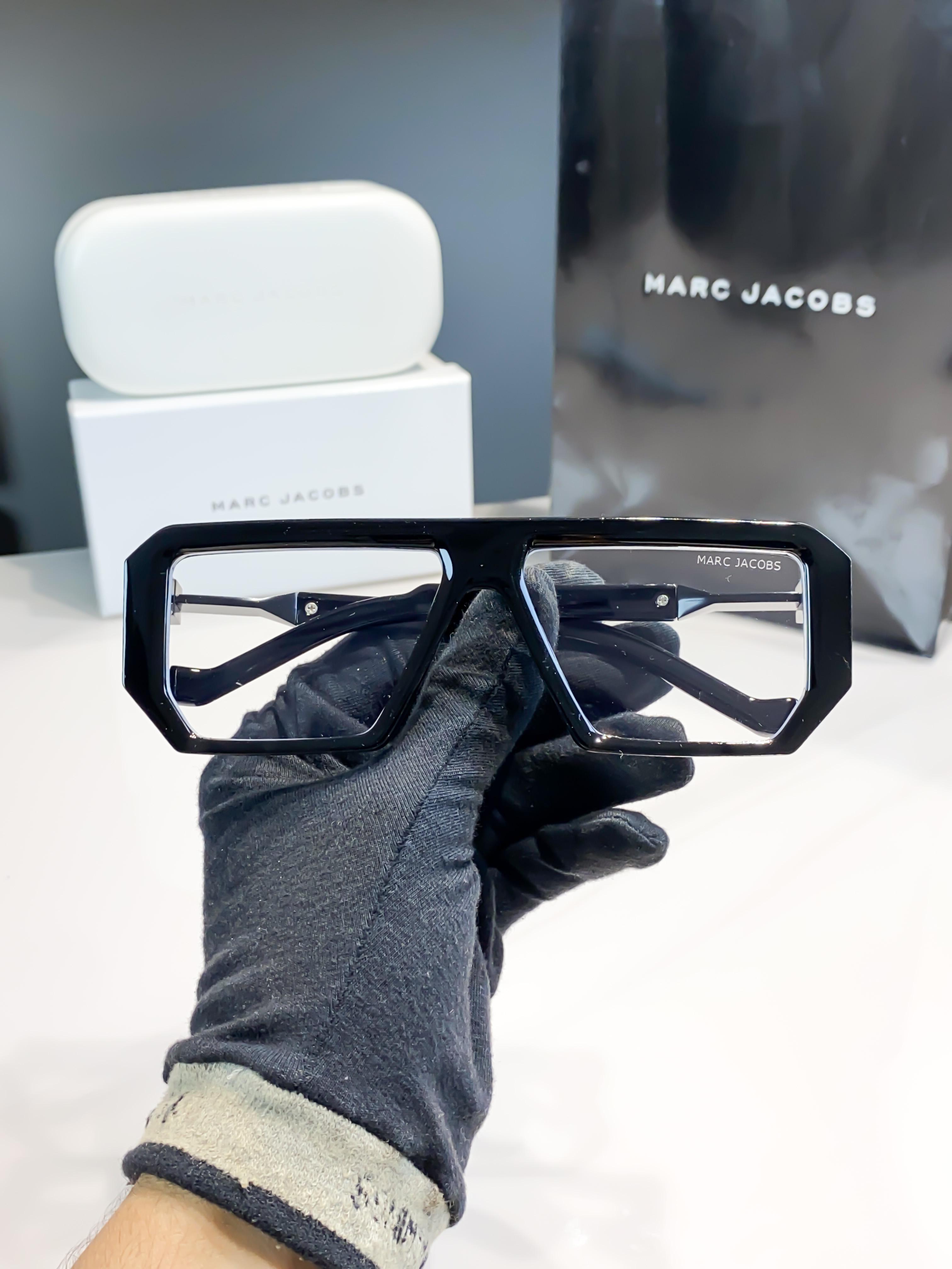 MAR__K JACKBS SUNGLASS