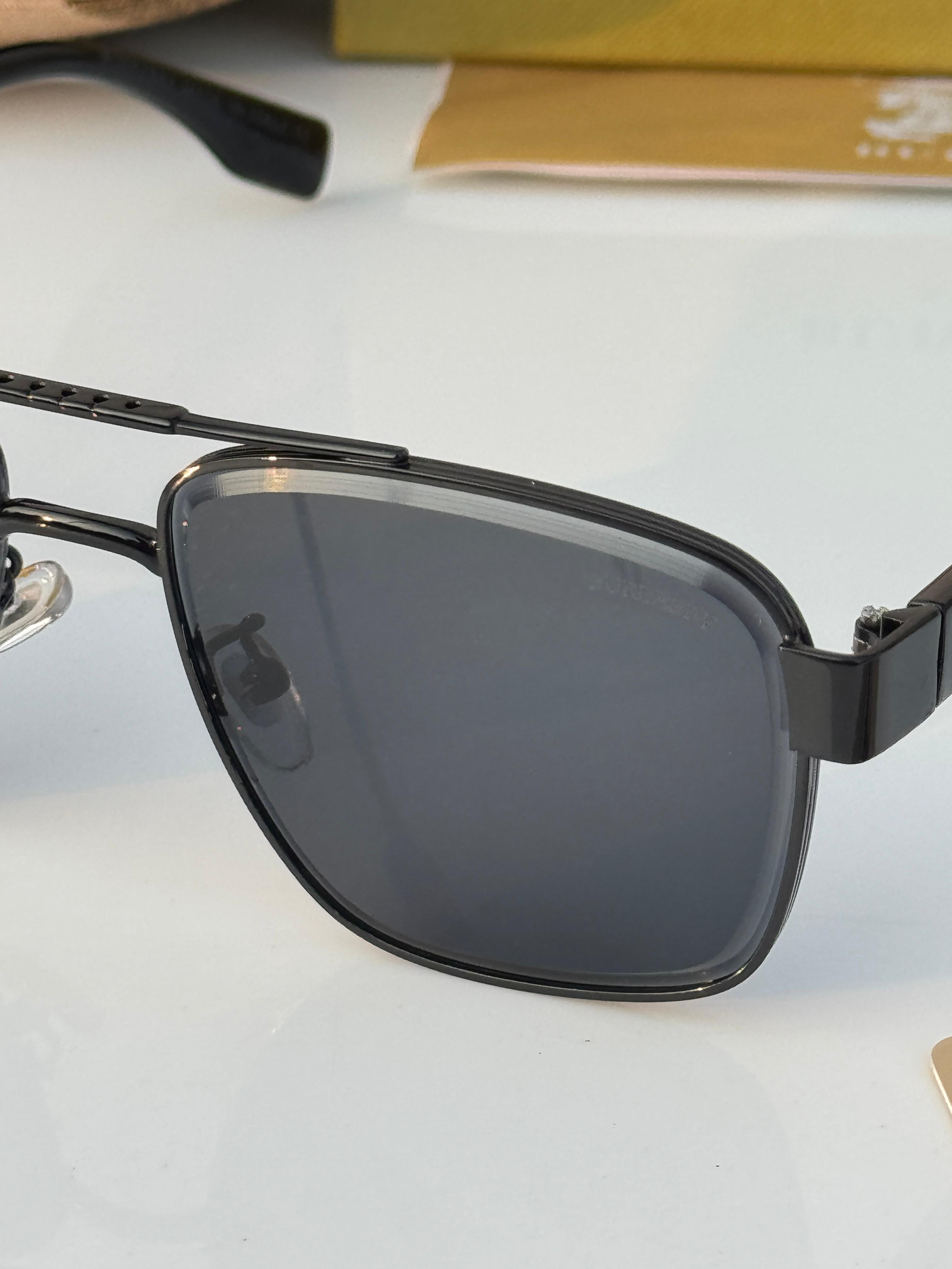 BLUE BA__RY SUNGLASS