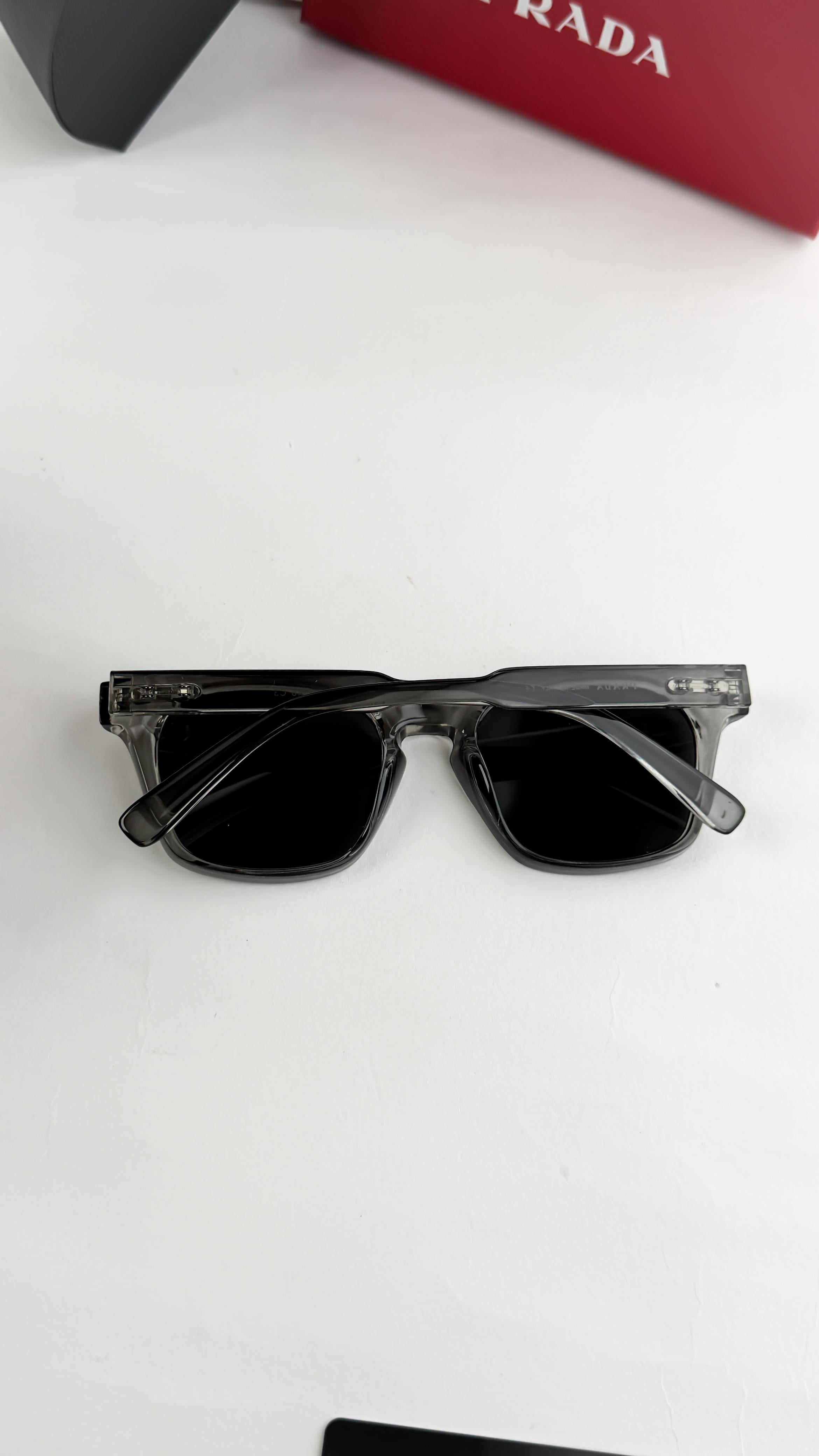PRA_DA GREY BLACK 26025 SUNGLASS