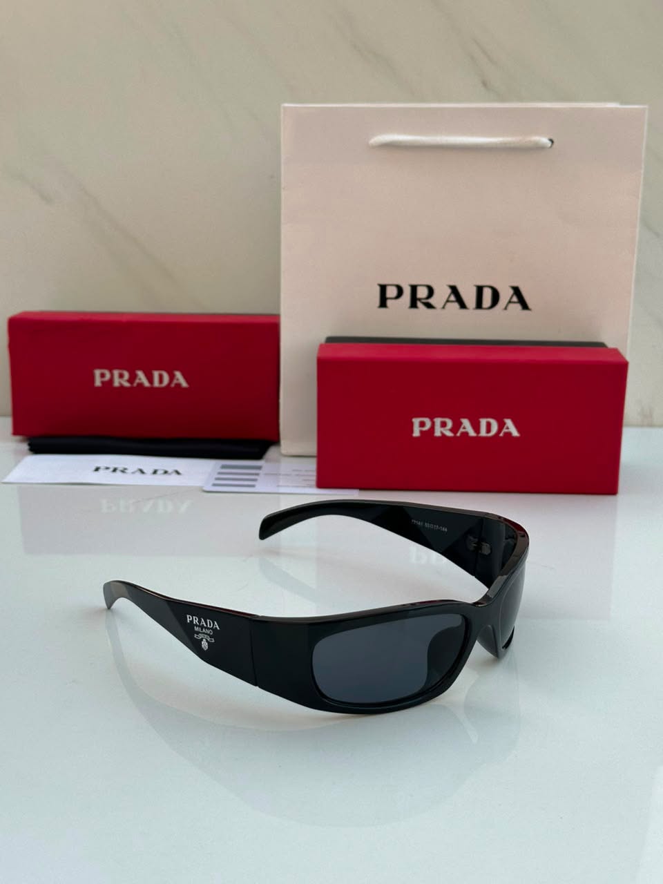 pra_DA SUNGLASS