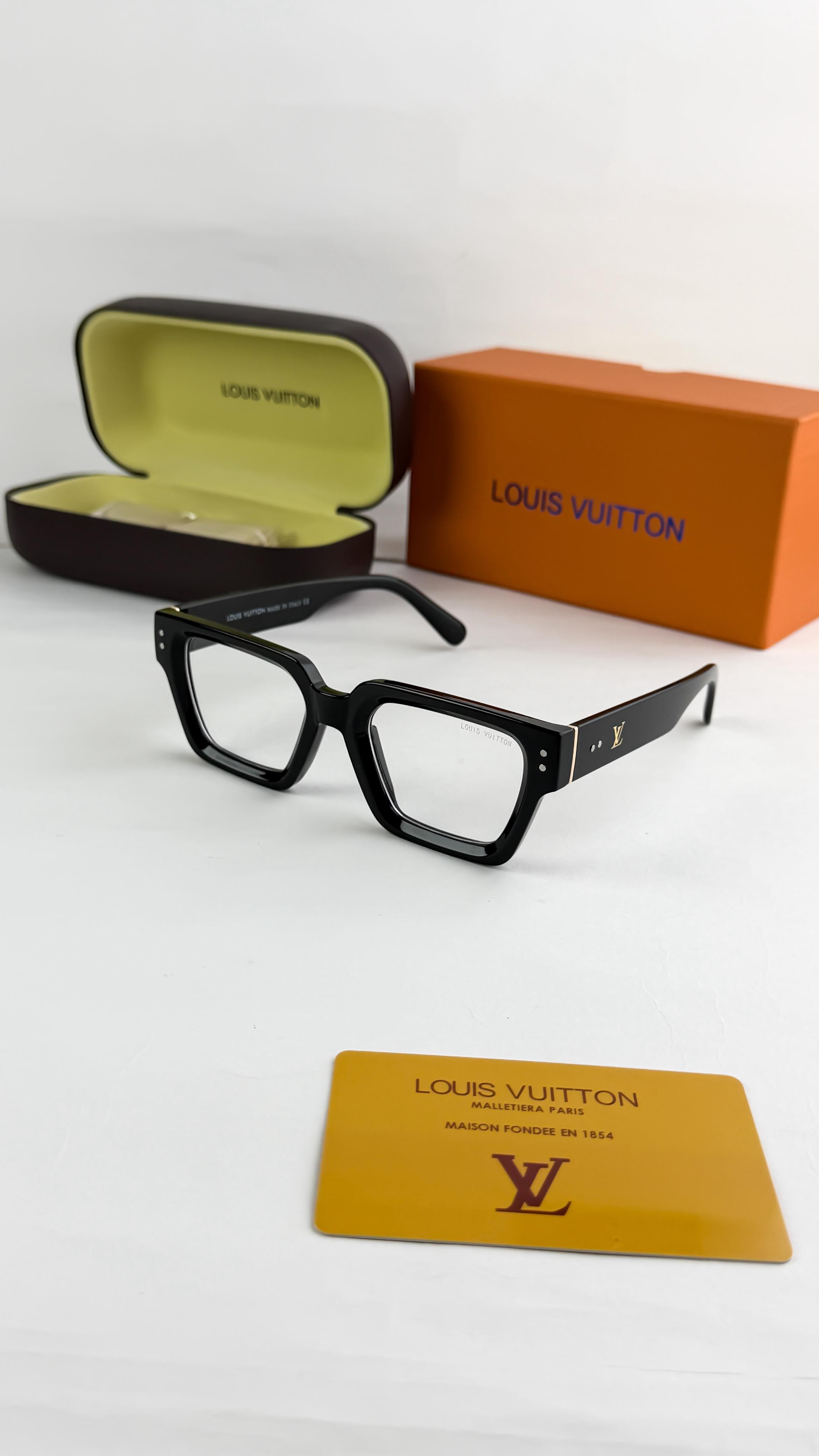 LO_UIS VUI_TTON BLACK PLANO 8263 SSUNGLASSS