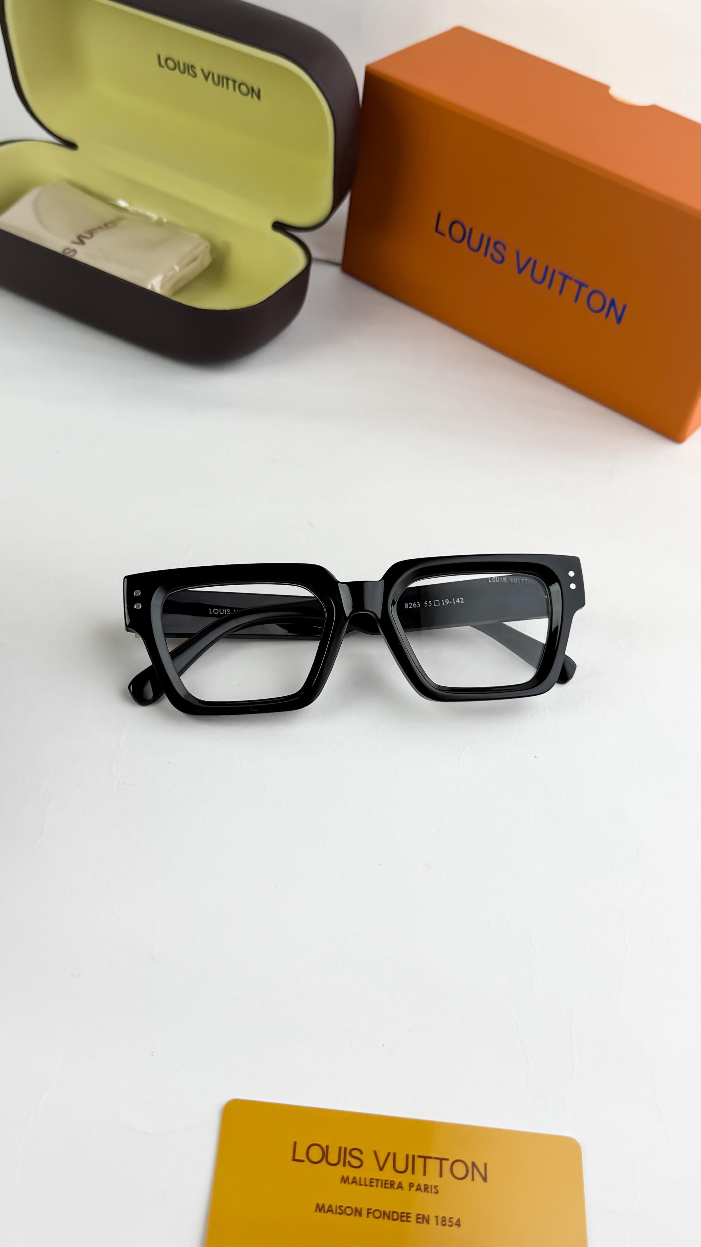 LO_UIS VUI_TTON BLACK PLANO 8263 SSUNGLASSS