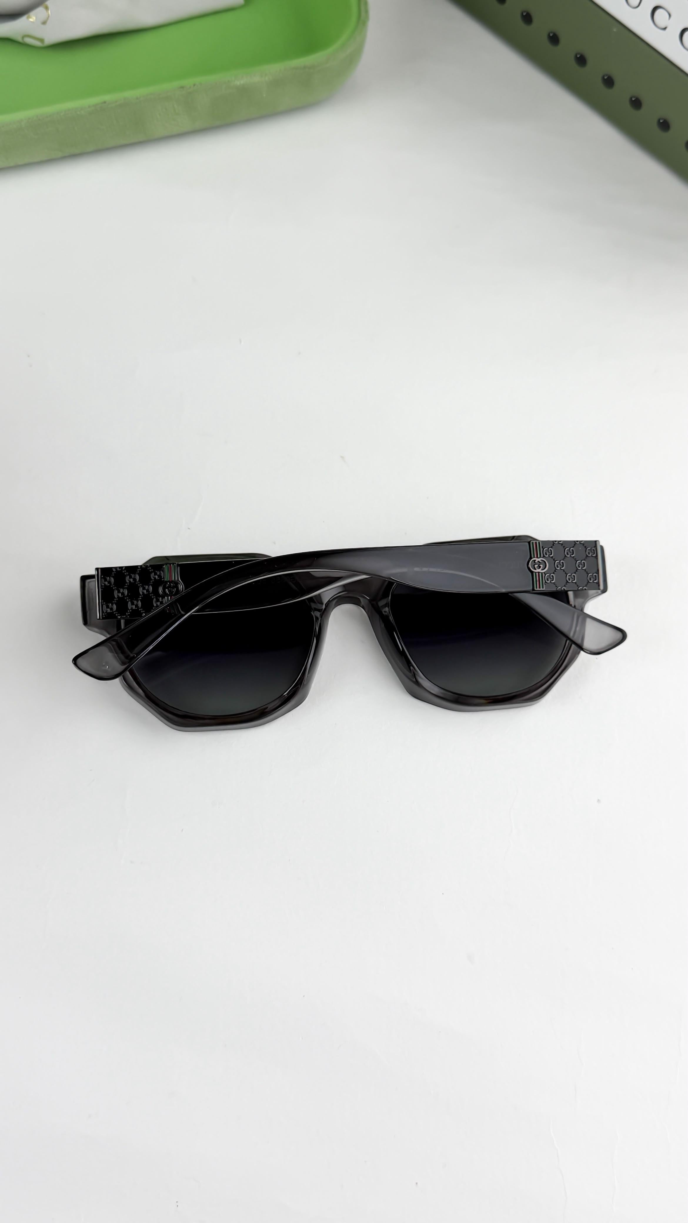 GU_CCI GREY 0655 SUNGLASS