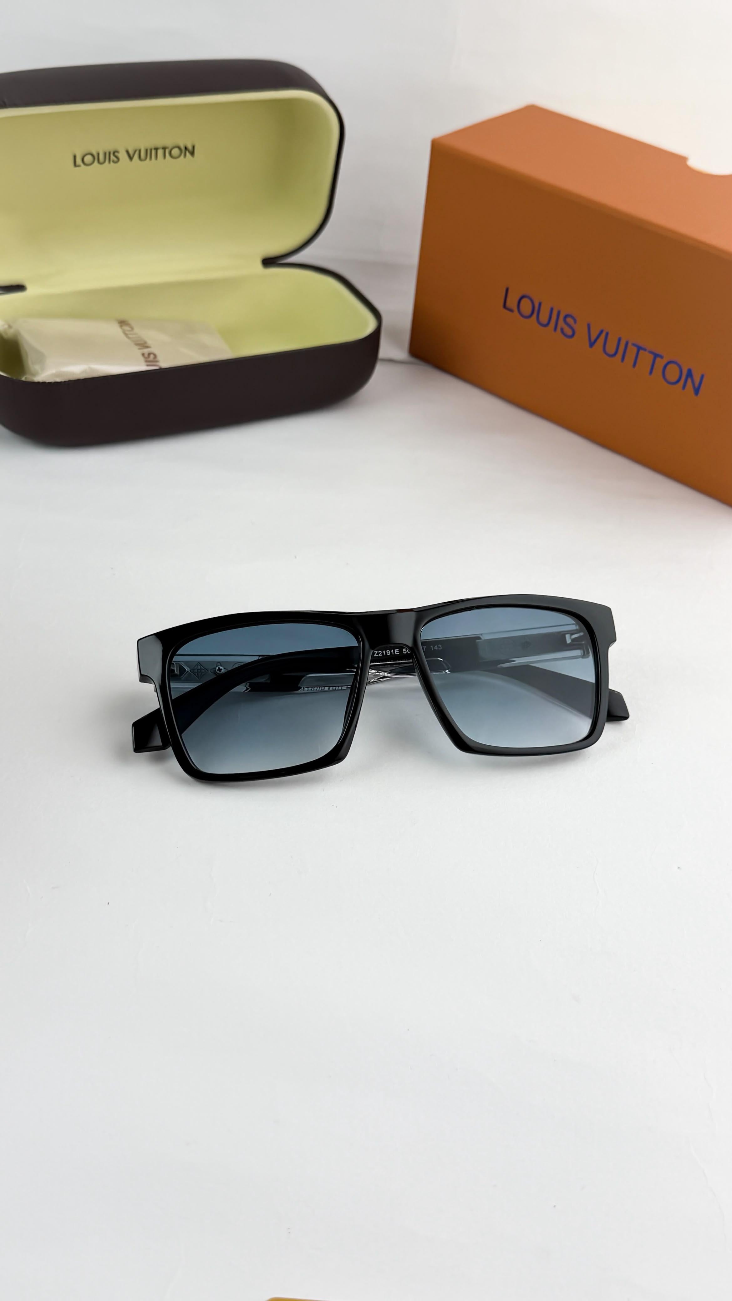 LOUI_S VUI_TTON BLACK BLUE 219