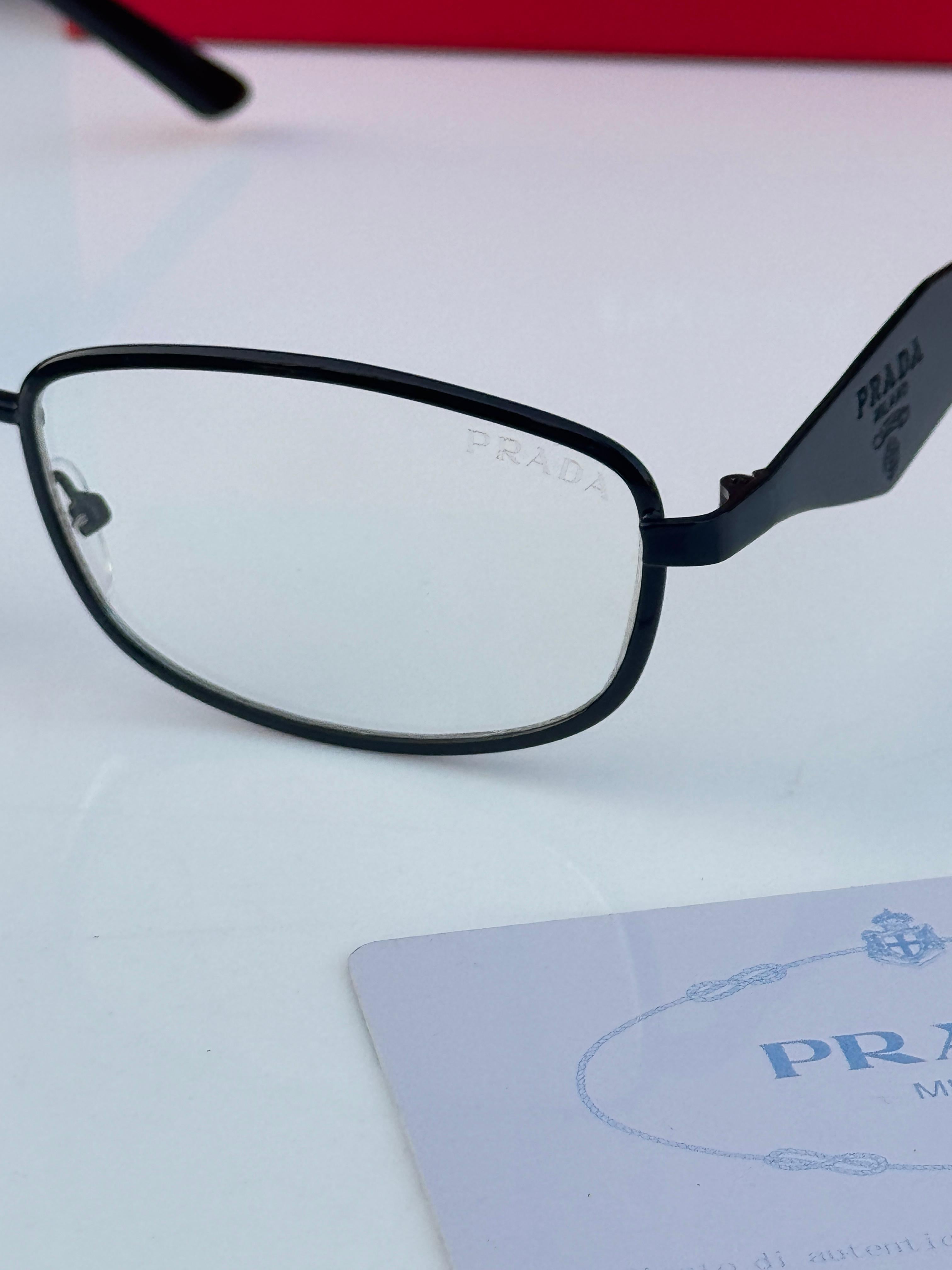 Pr_ada 25072 black plano