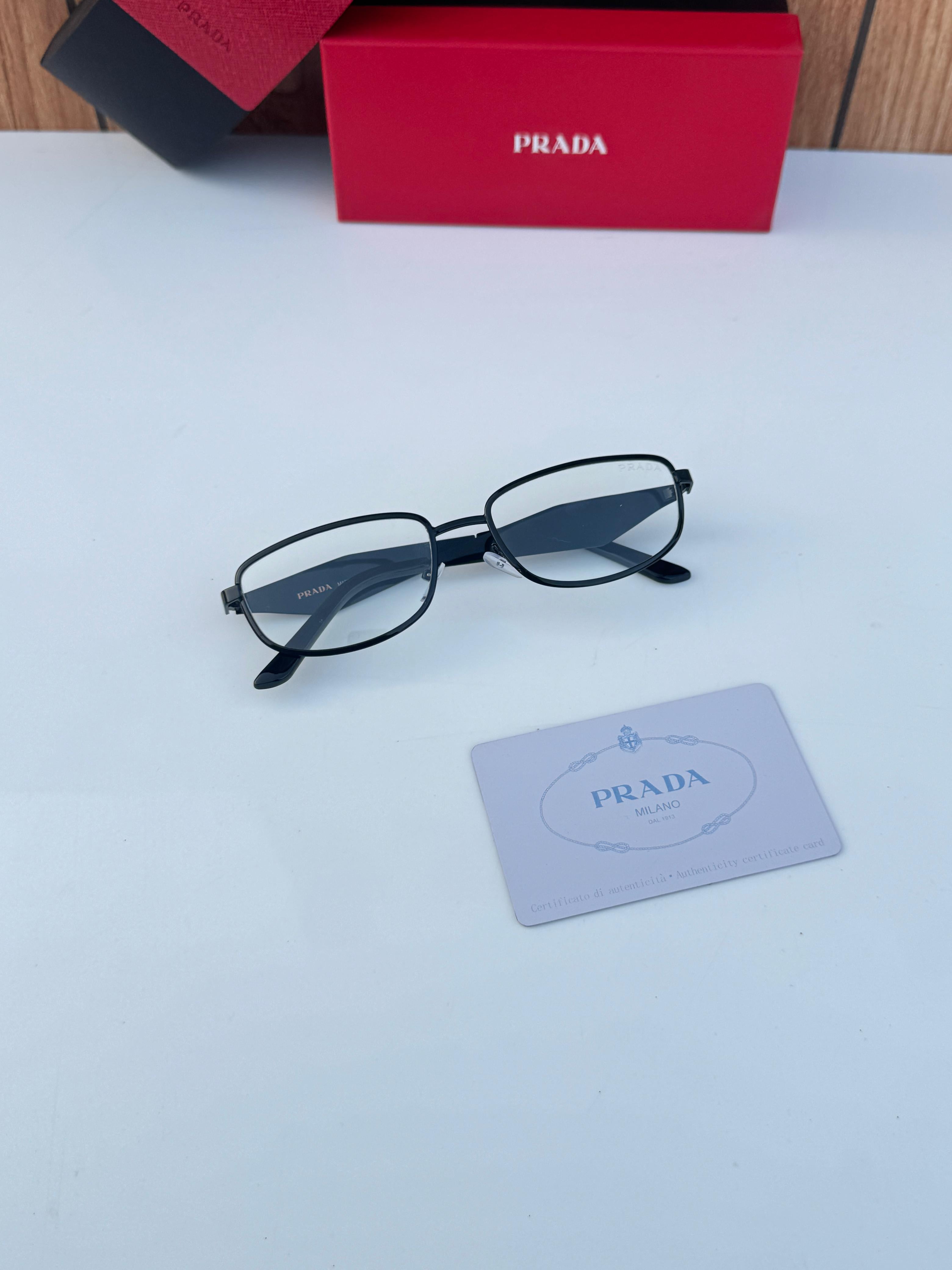 Pr_ada 25072 black plano