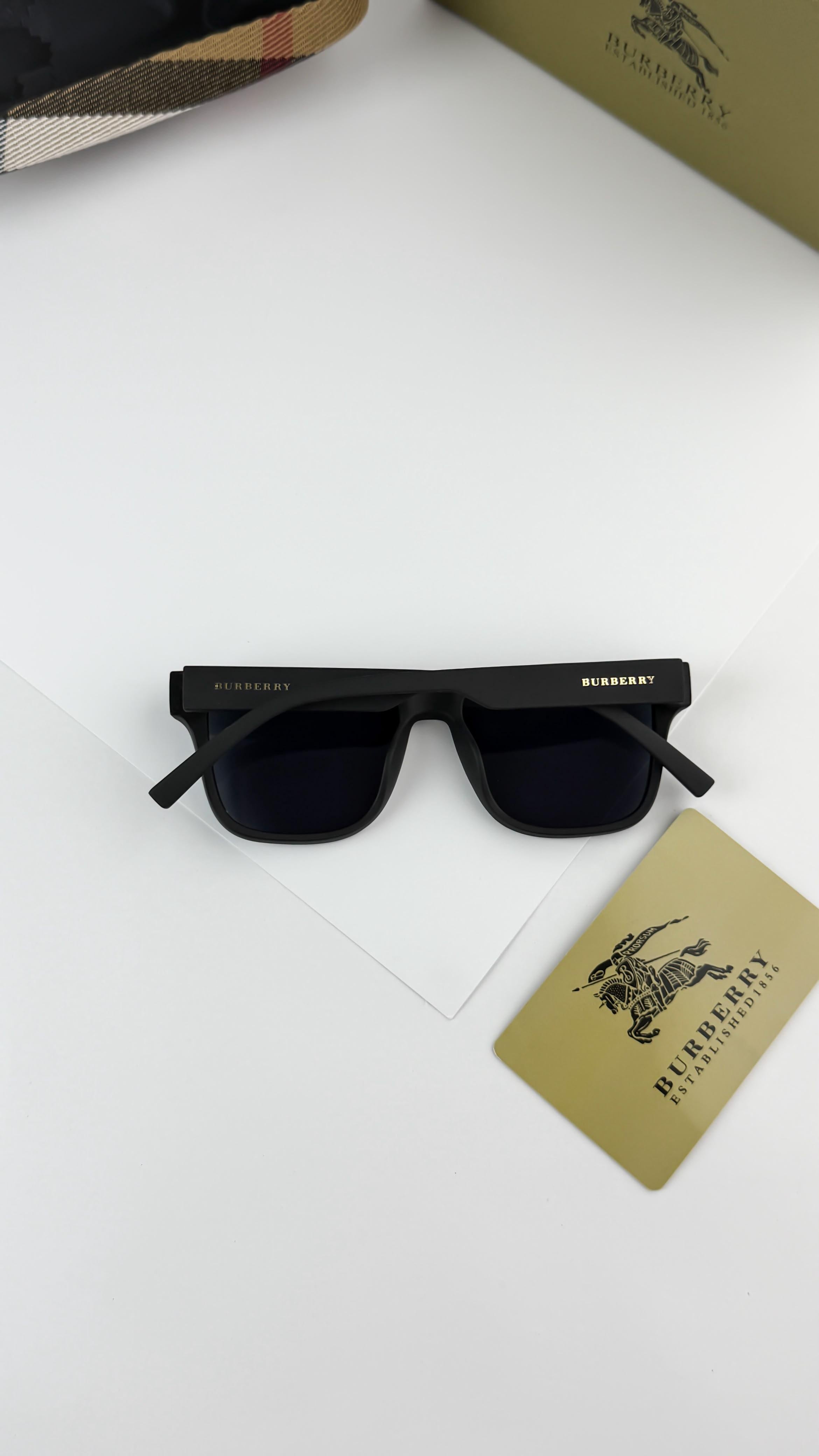BURB_ERRY SIGNATURE BLACK 4395