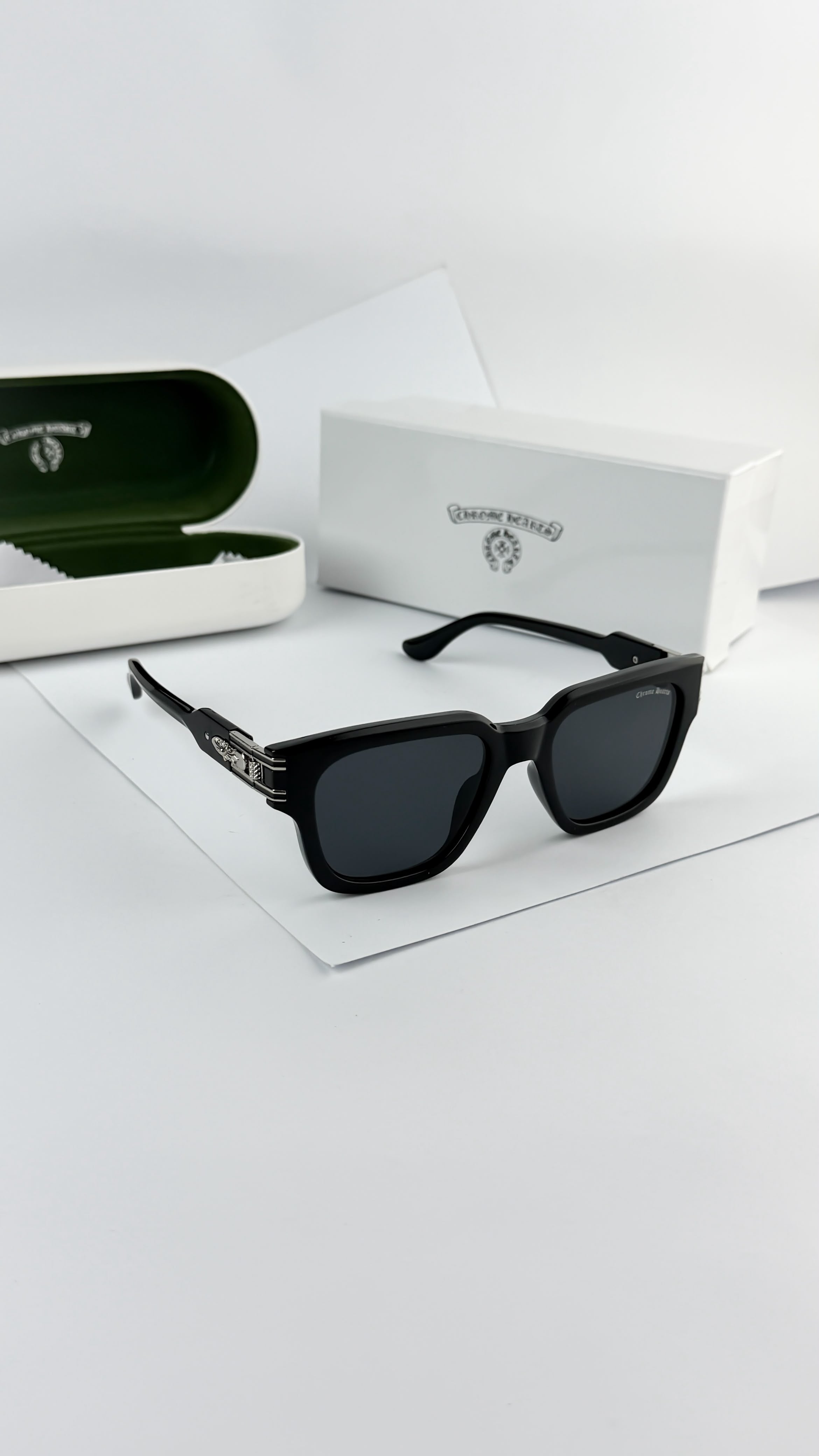 CH__ORME HEART SILVER BLACK SUNGLASS