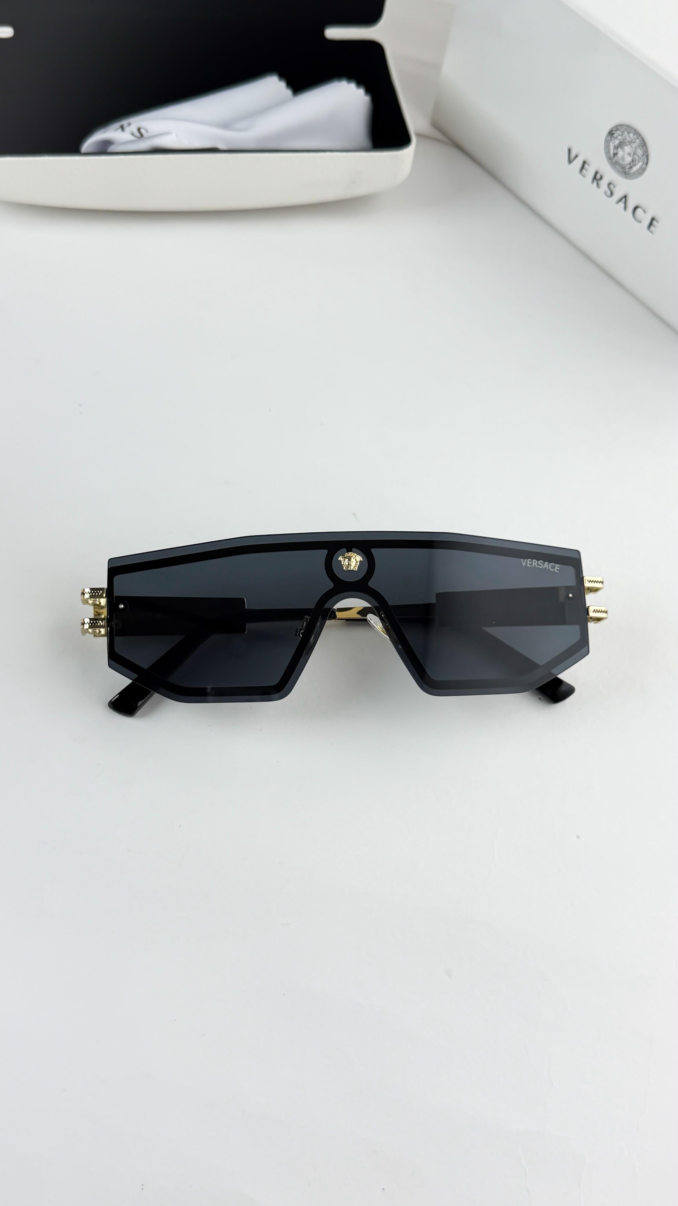 VER__SACE GOLD BLACK 9915 SUNGLASS