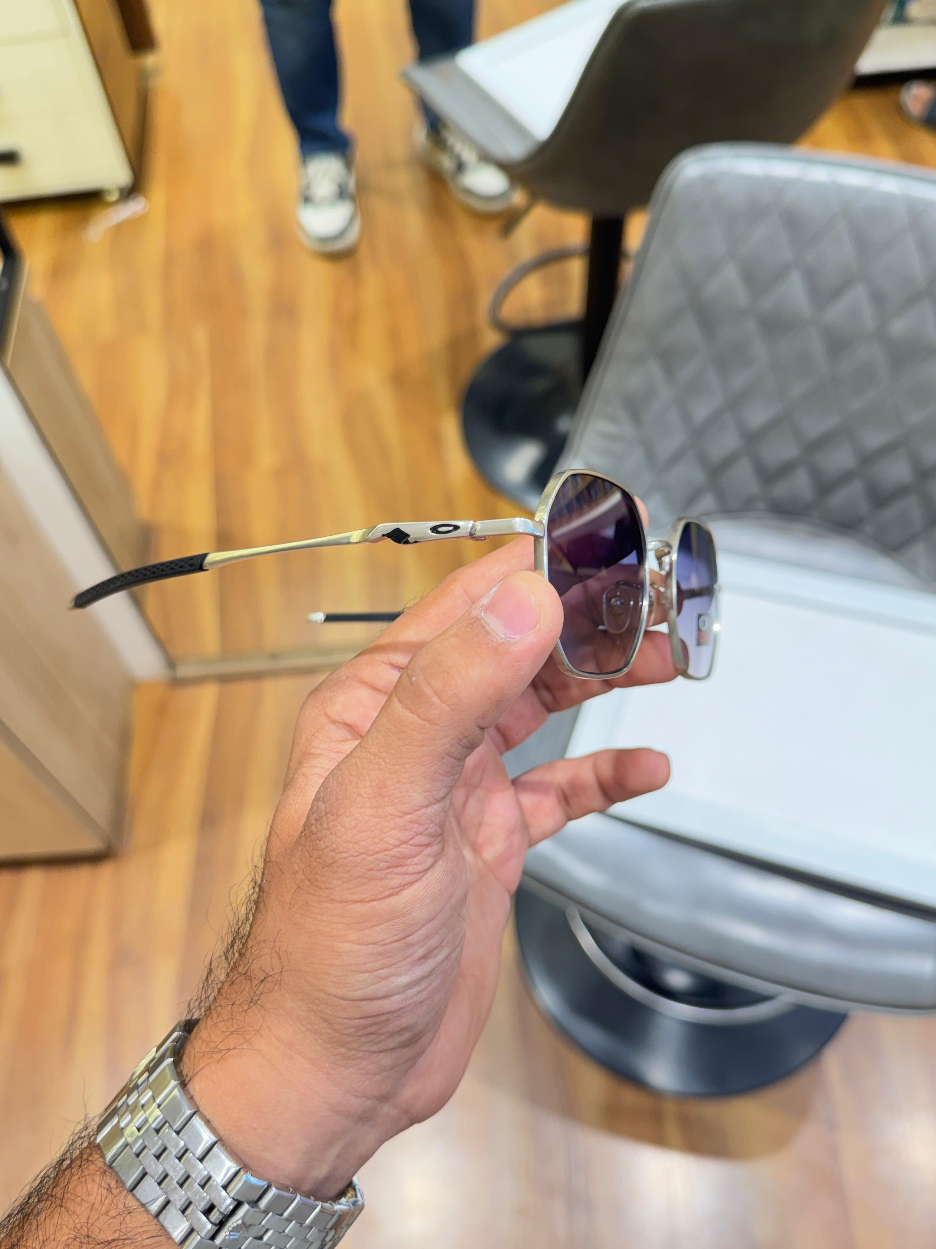 OAK 944 SUNGLASS