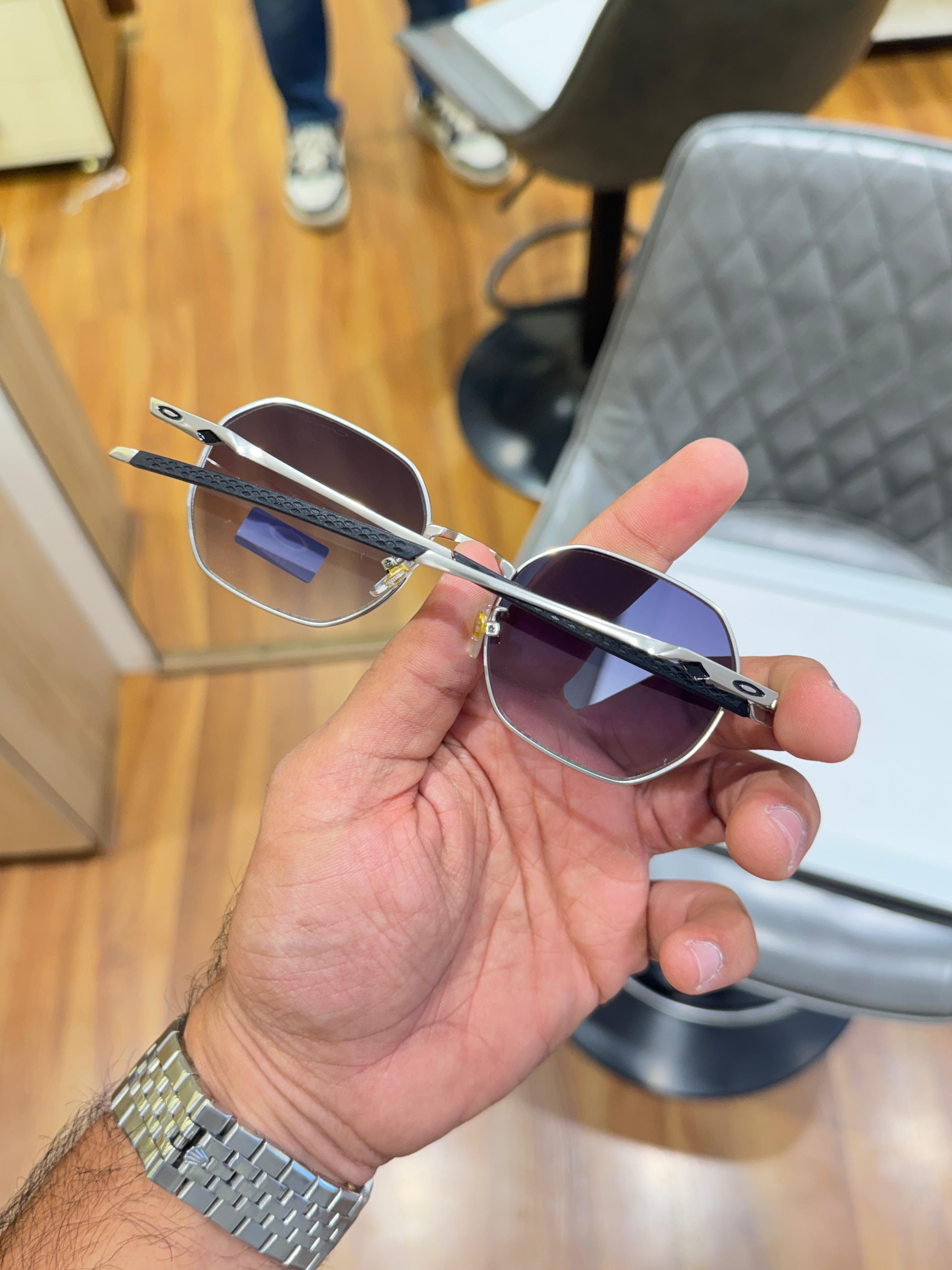 OAK 944 SUNGLASS