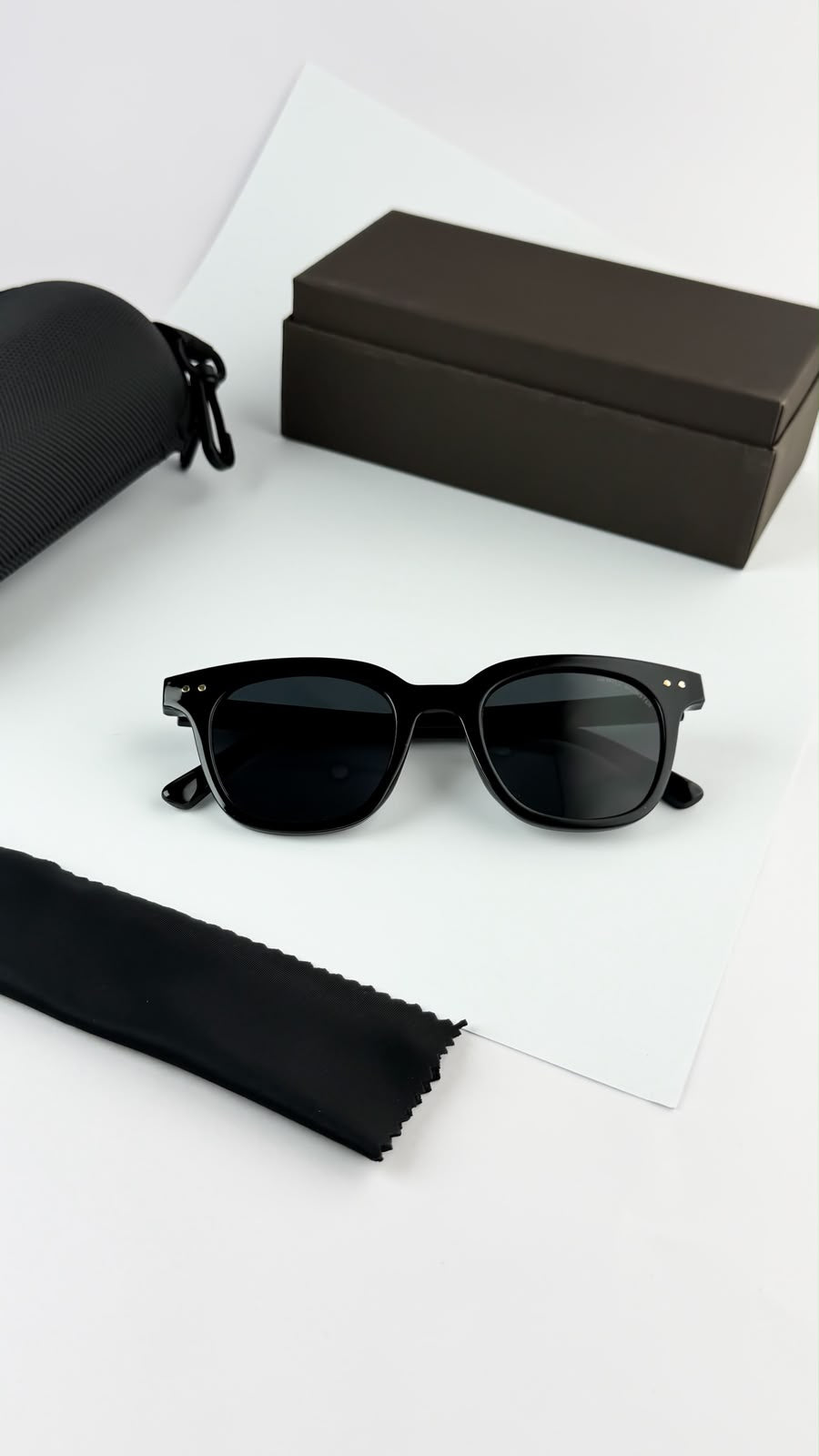 MONSTER BLACK 694 SUNGLASS