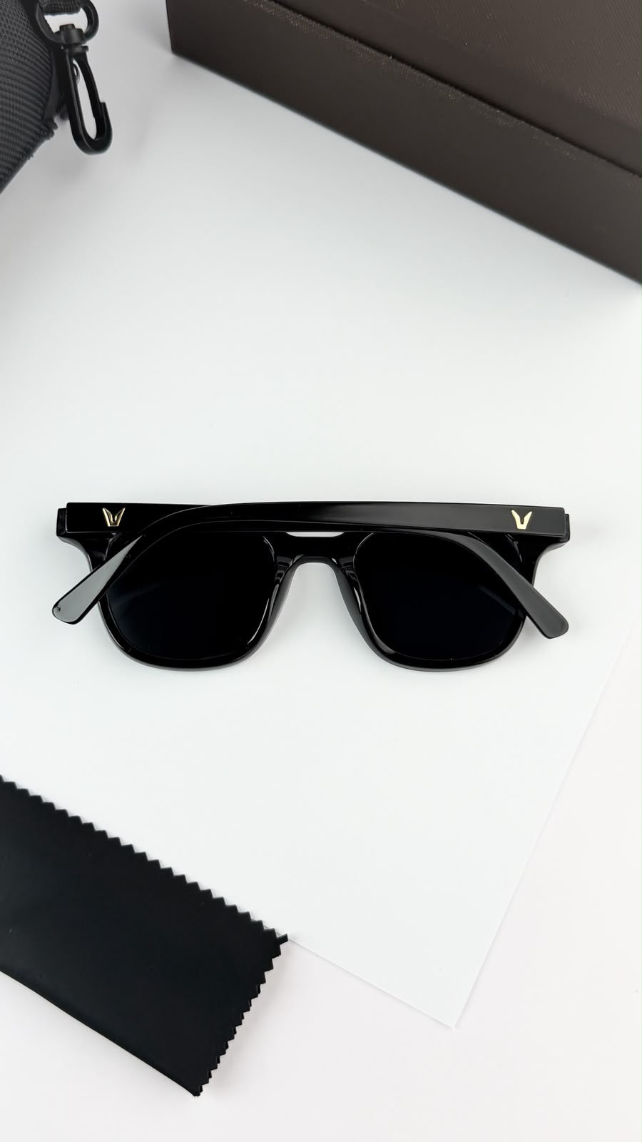 MONSTER BLACK 694 SUNGLASS