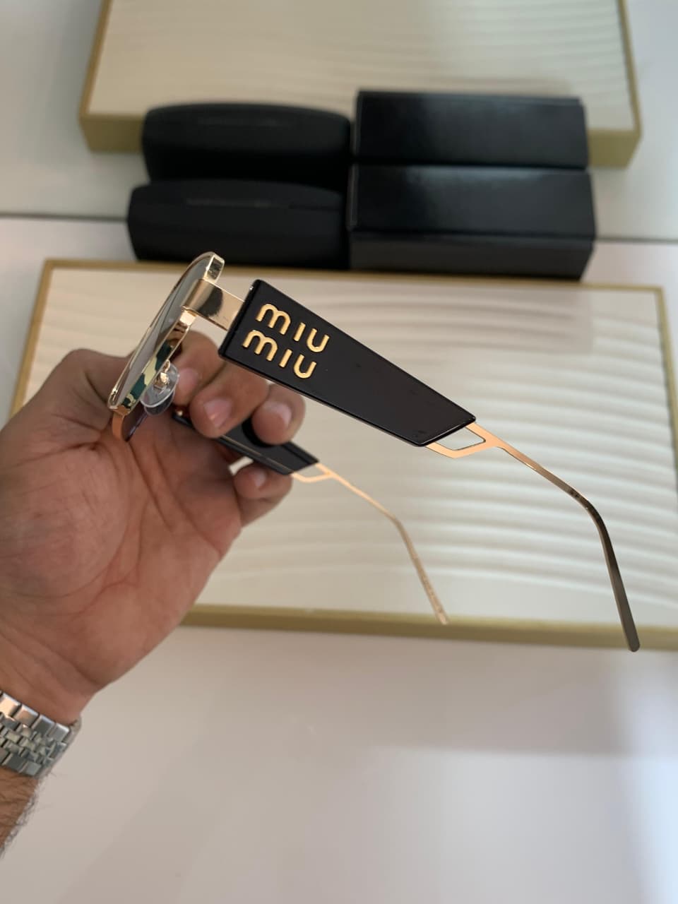 Miu 9800