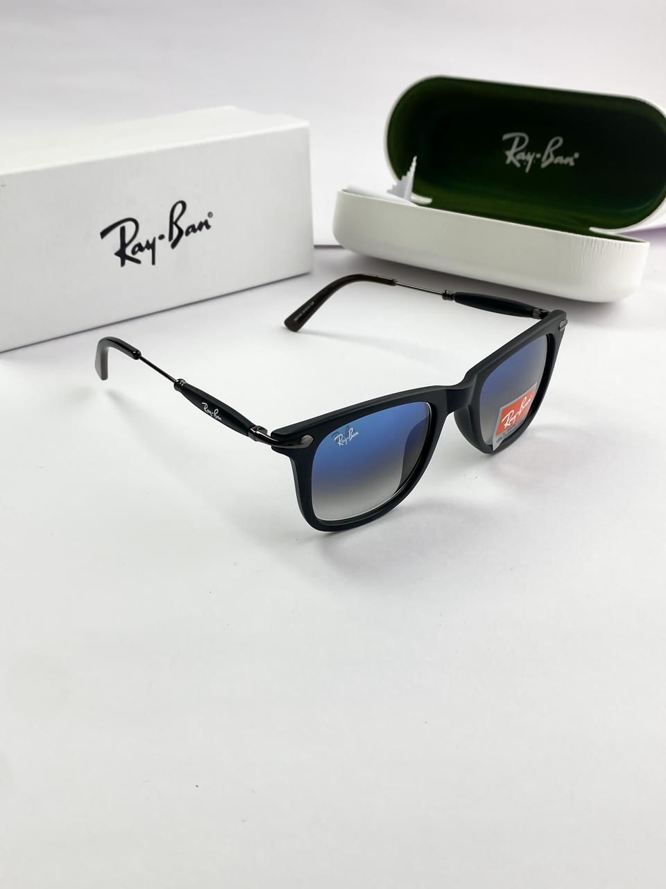 Ray_ba_n 8811